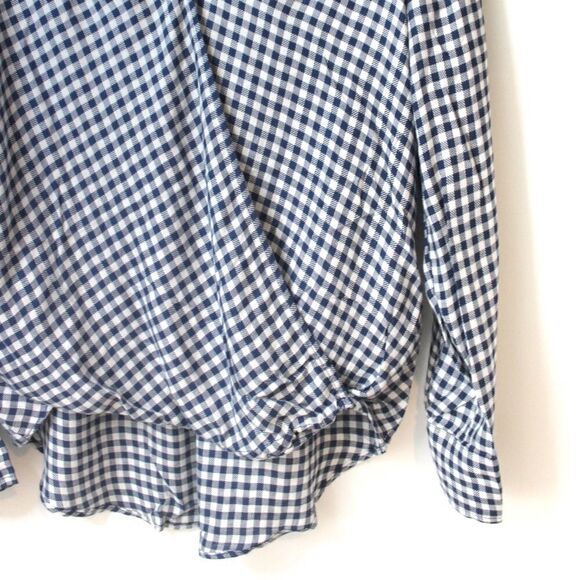 NWT Max Studio V-neck Crossover Long Sleeve Top XS - Picture 5 of 7